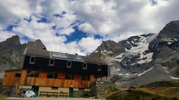 Refuge du col de la Vanoise parc national et massif de la Vanoise 